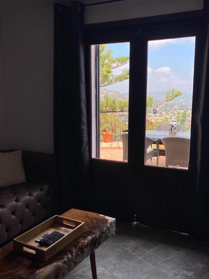 Laura Flores Appartement *